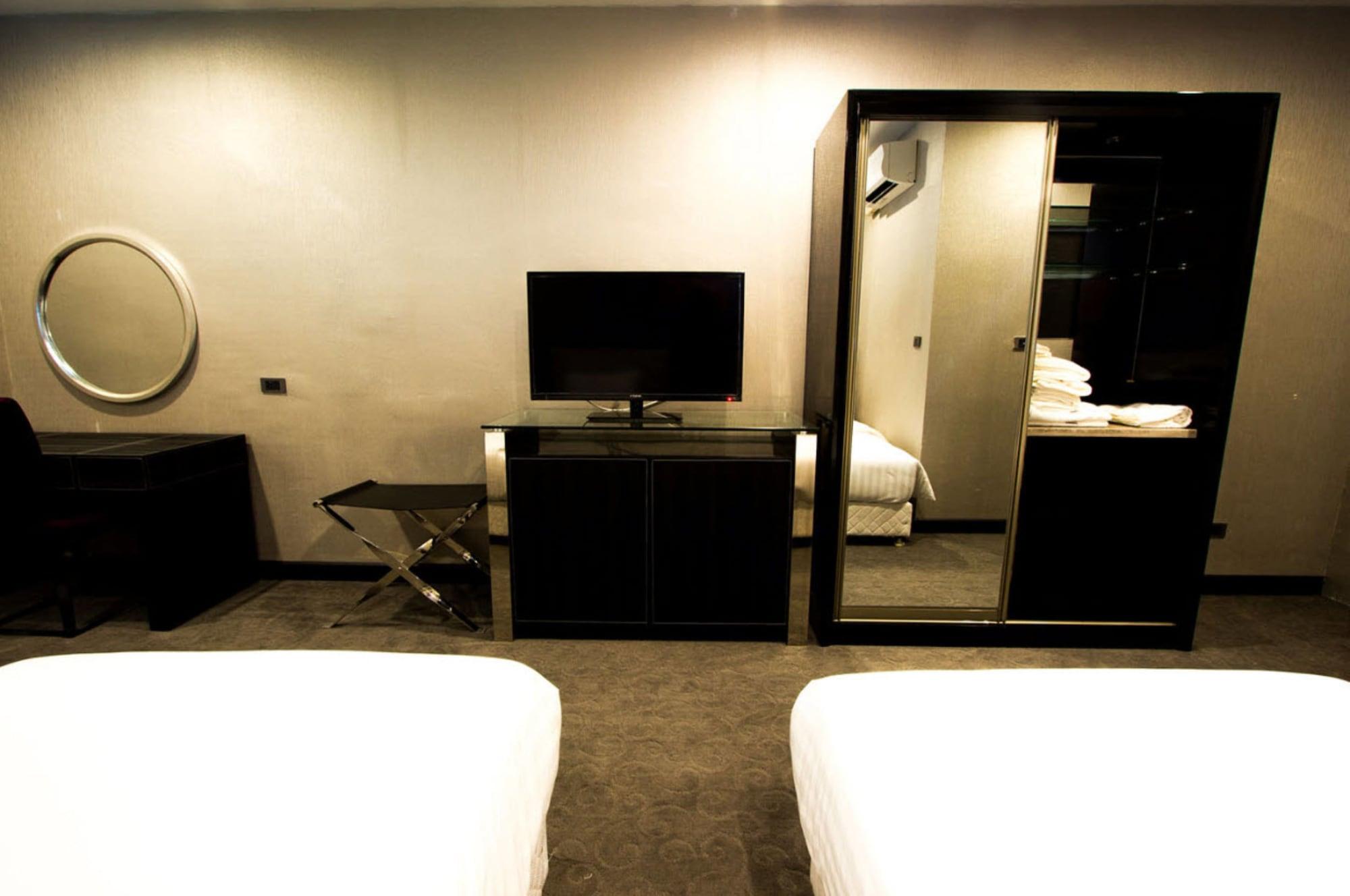 Hotel Sakura Sky Residencia Bangkok Exterior foto